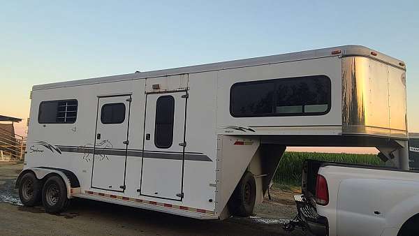 trailer-in-hanford-ca