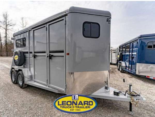 2025-horse-trailer