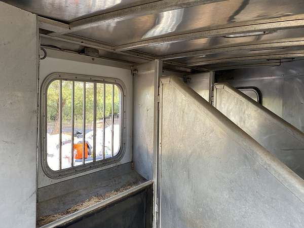 escape-door-trailer-in-ramona-ca