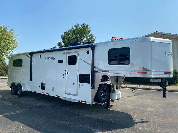 trailer-in-jamestown-tn