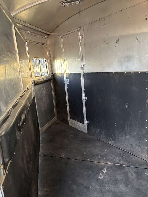 aluminum-horse-trailer-in-kansas