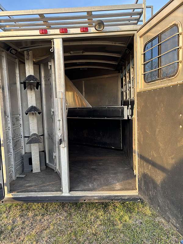 1999-horse-trailer