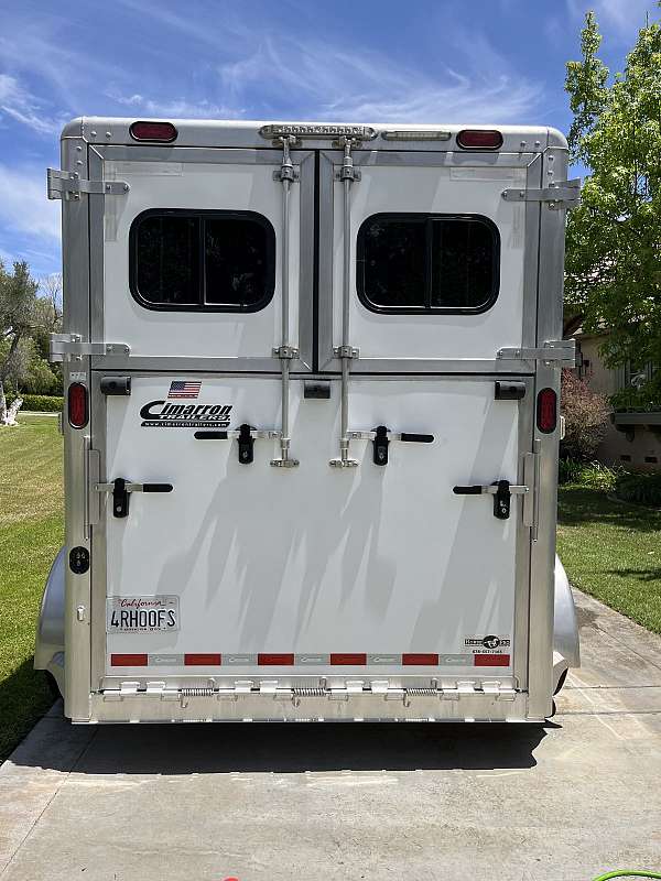 storage-locker-trailer-in-fallbrook-ca