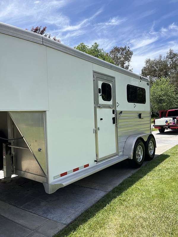 ramp-trailer-in-fallbrook-ca