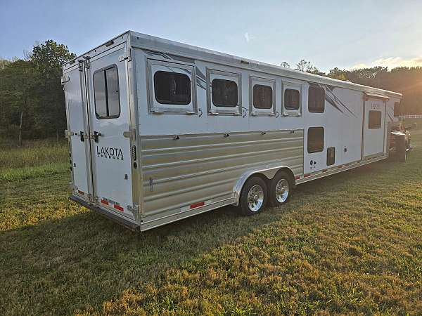 awning-trailer-in-roanoke-va