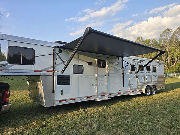 bump-out-trailer-in-roanoke-va