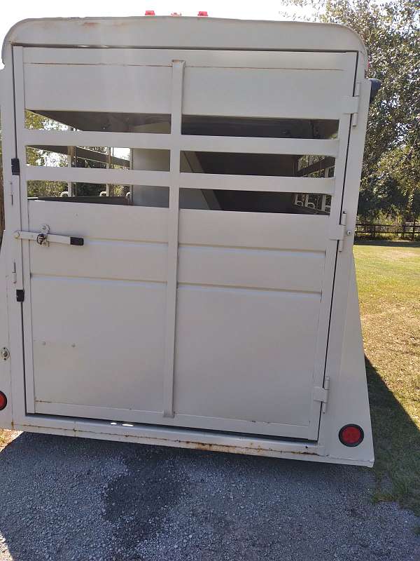 horse-trailer-made-of-steel