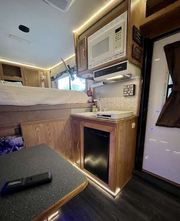 living-quarters-trailer-in-bonita-springs-fl