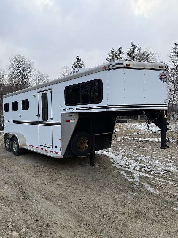 trailer-in-johnson-vt