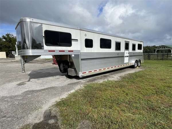gooseneck-trailer-in-saint-augustine-fl