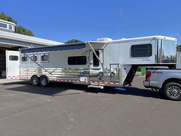 awning-trailer-in-louisville-ky