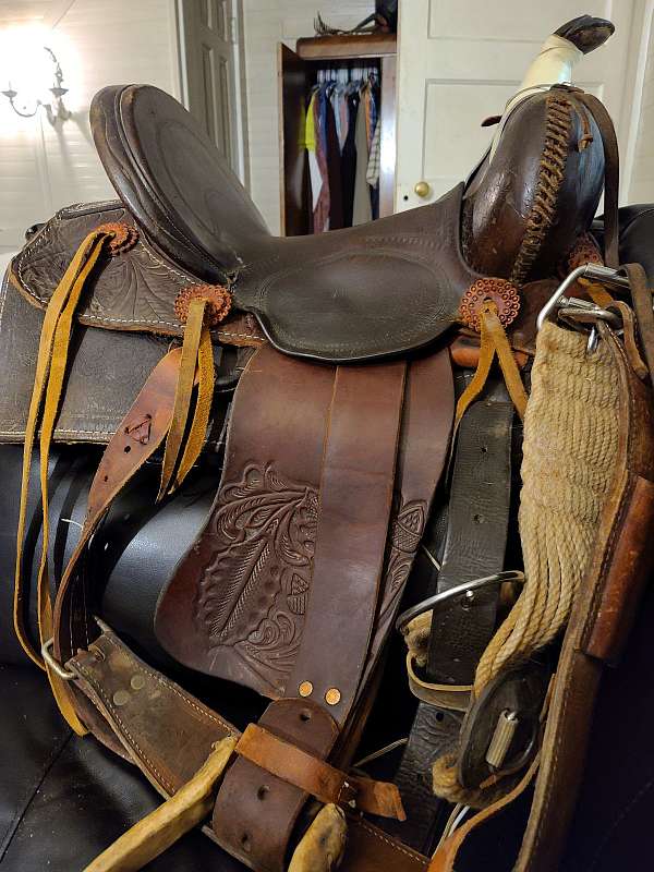 brown-all-around-saddle