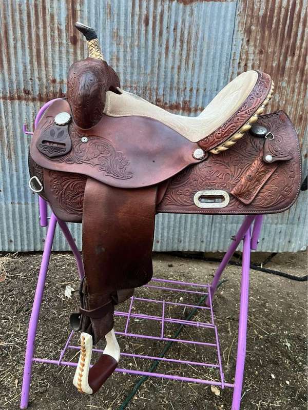 circle-y-mckinney-pro-series-saddle