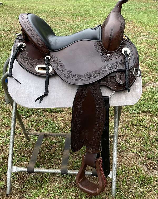 brown-circle-y-police-saddle