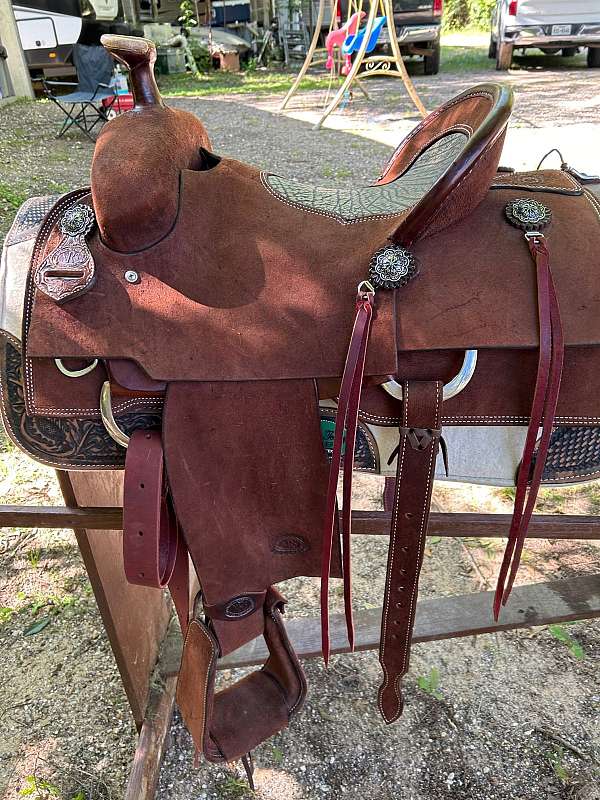 new-excellent-brown-saddle