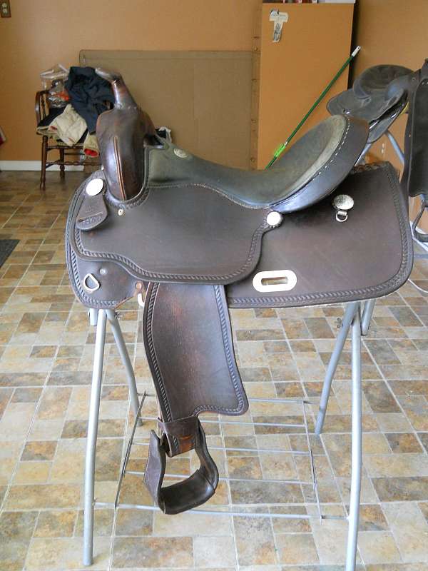 brown-wintec-all-around-saddle