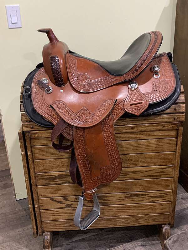 morgan-riding-trail-saddle