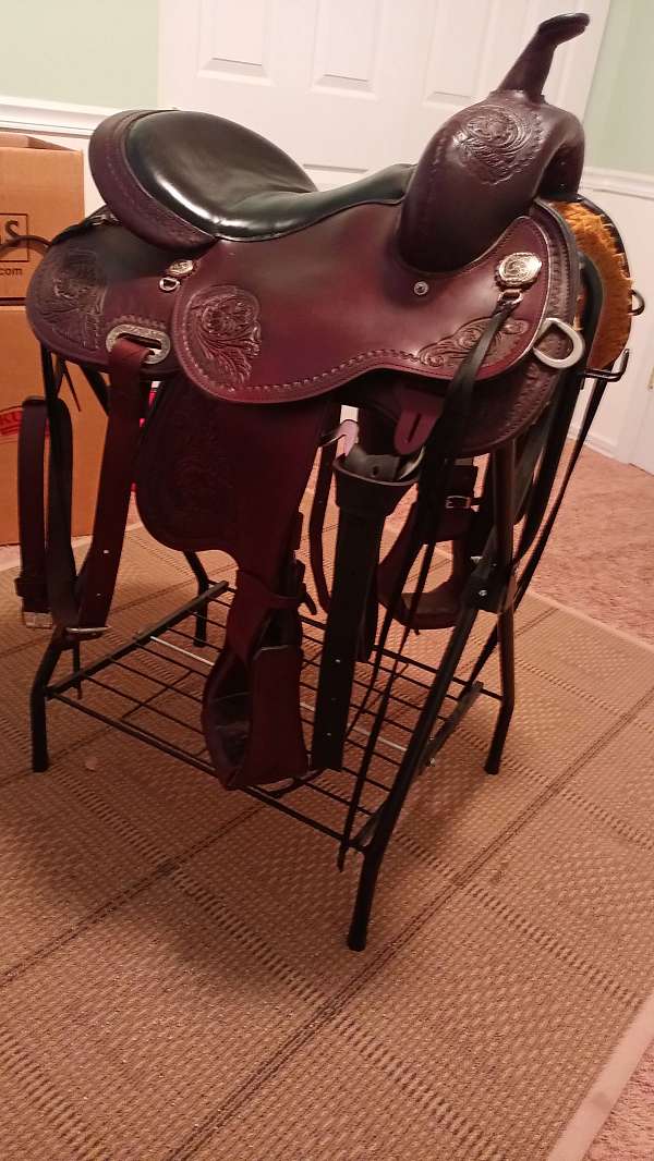 brown-circle-y-saddle