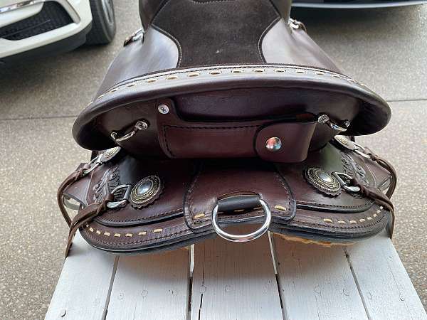 brown-1590-the-tennessee-flex-2-saddle