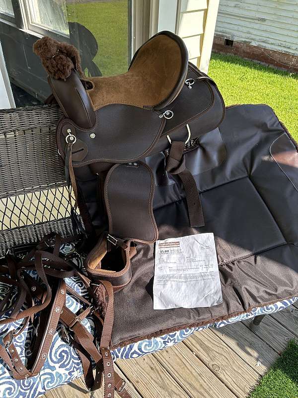 brown-synthetic-saddle