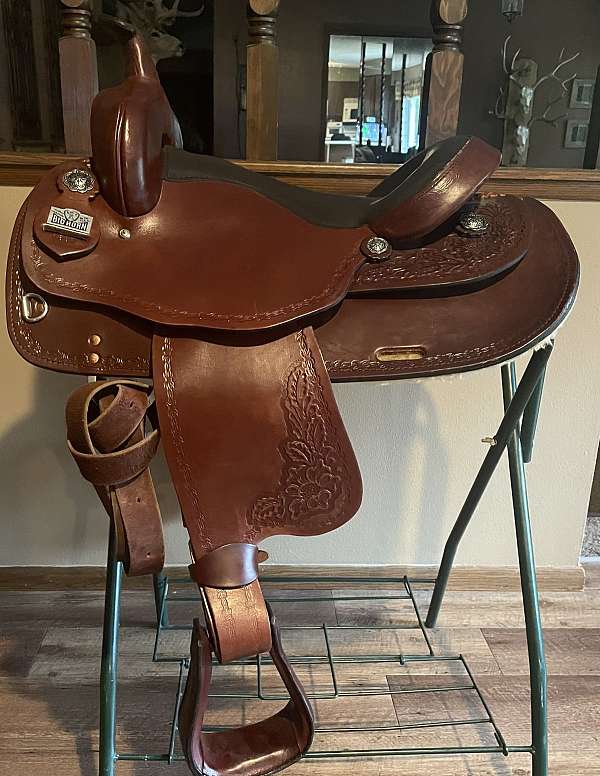 brown-big-horn-saddle