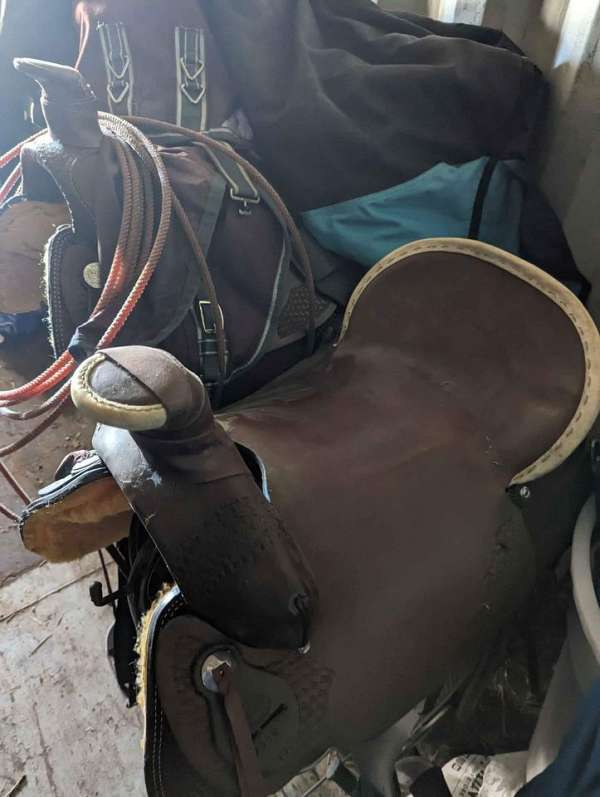 ruffs-saddle-all-purpose-roping