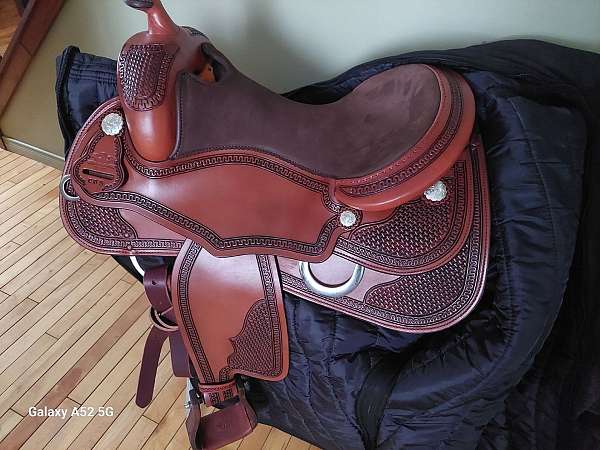 Authorized Canadian dealer for Continental Saddlery