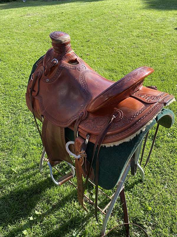 tan-mccall-western-saddle