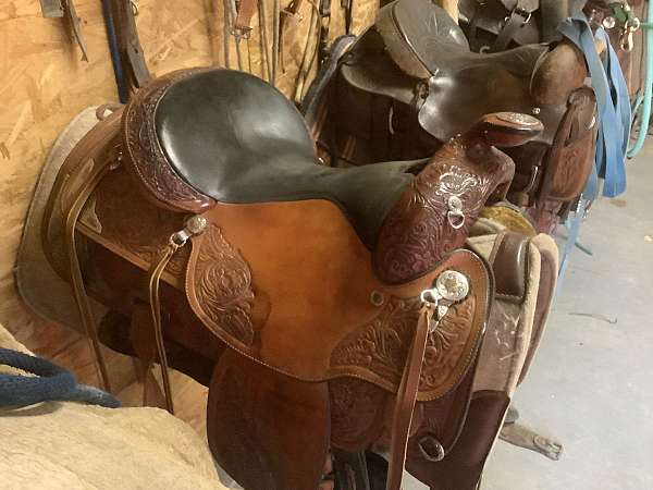 brown-circle-y-saddle