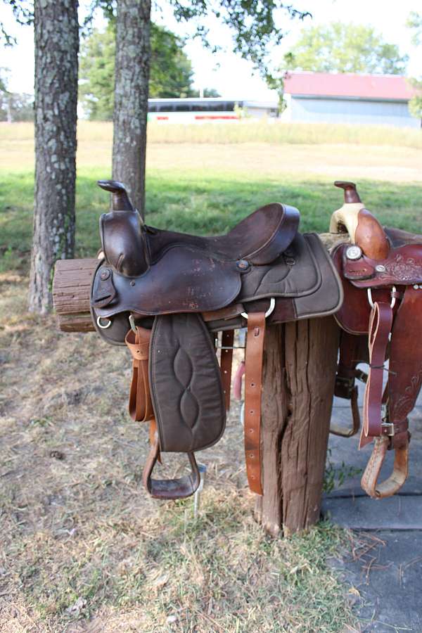 110-saddle