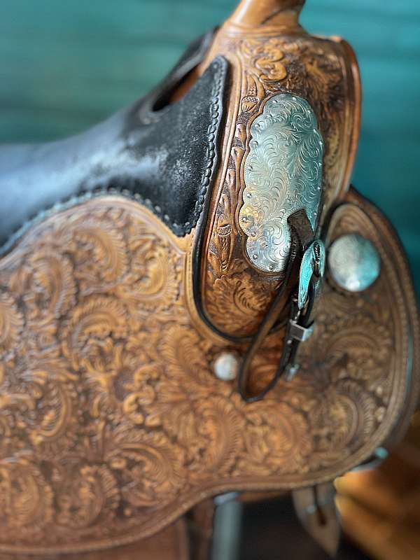 excellent-leather-western-saddle