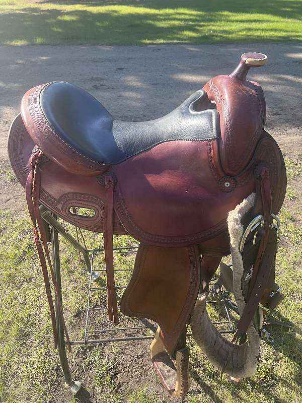 excellent-leather-saddle