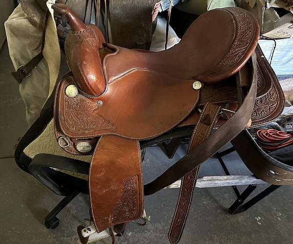 leather-circle-s-saddle