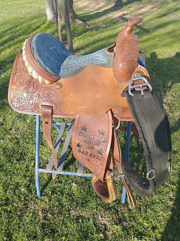 tan-leather-saddle