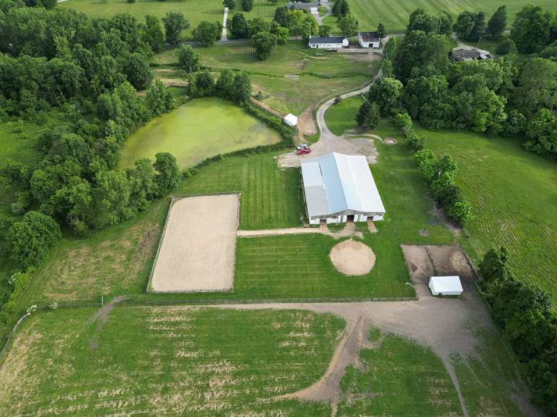 14.5Acre Equestrian Farm Auction in Sunbury, Ohio with Two Arenas!