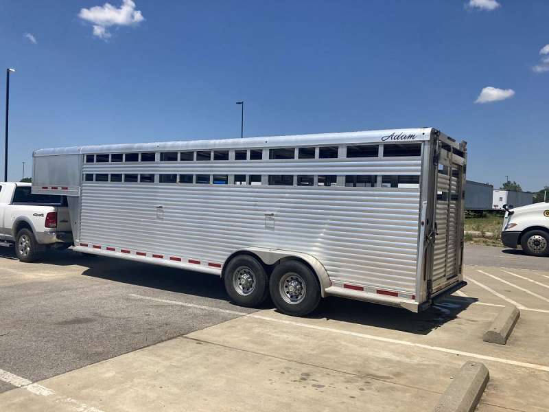 6 Horse Trailers
