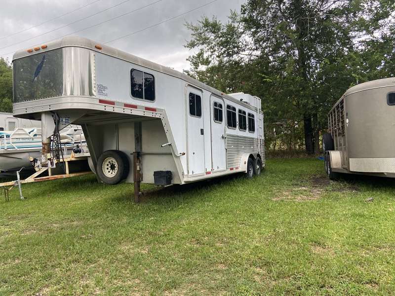 Horse Trailers in Houston