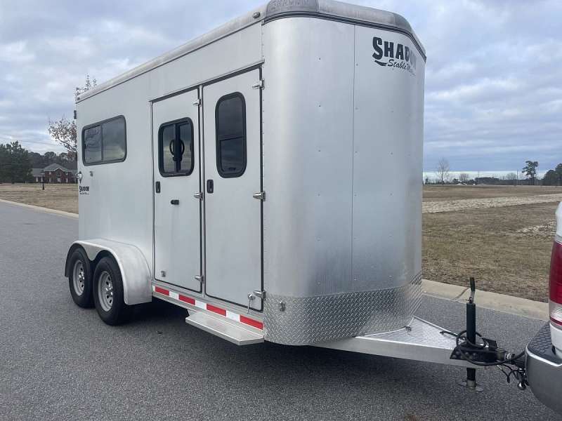 Shadow Bumper Pull Horse Trailers
