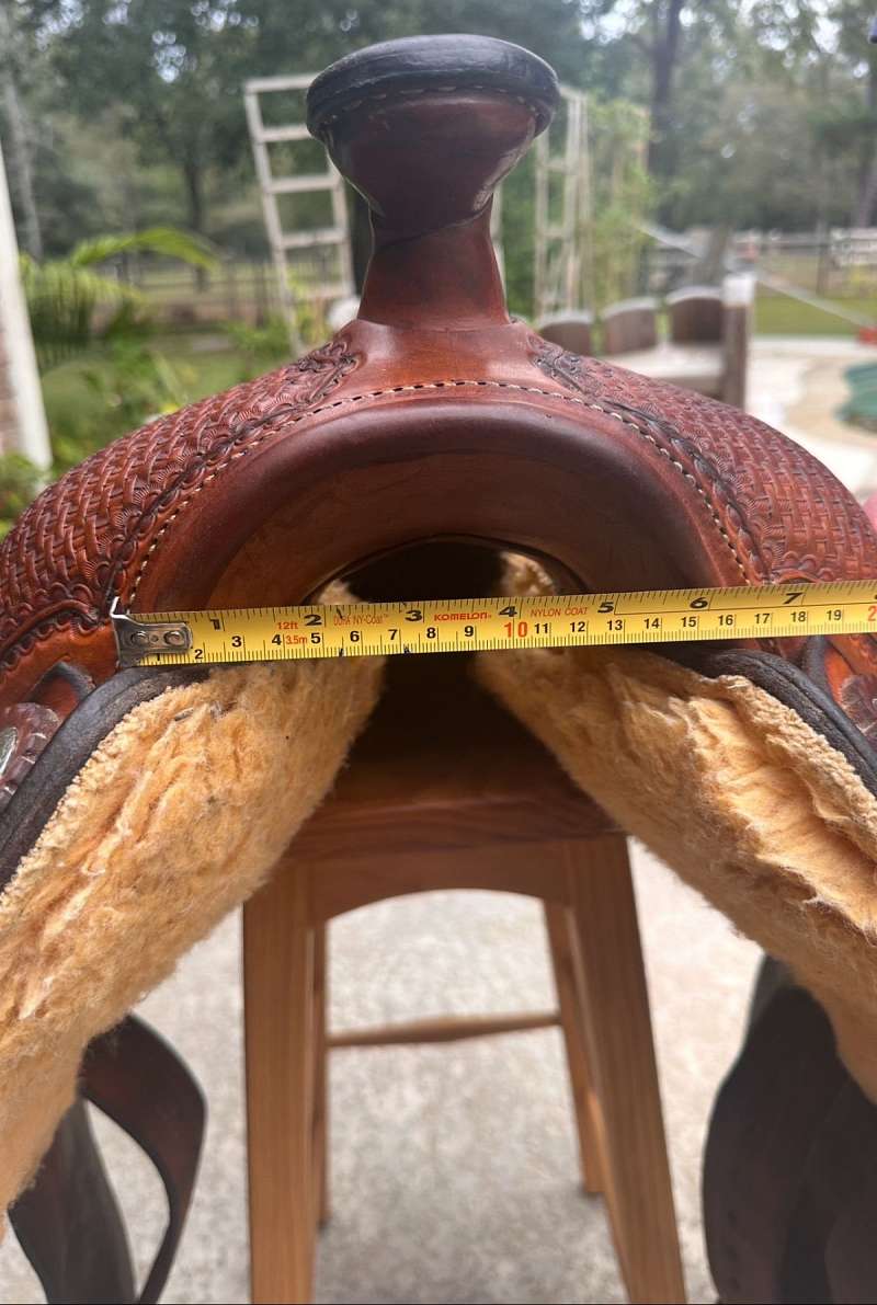 Billy Cook Reining Saddle. Built in Sulphur, OK. Matching Breast Collar.